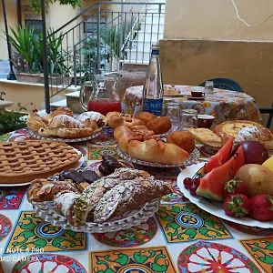 Il Melograno Antico Con Terrazza E Giardino Alojamento de Acomodação e Pequeno-almoço
