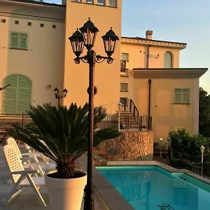 Nina 3*, La Spezia Italia